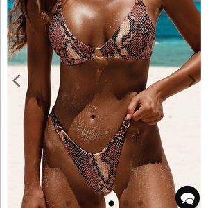 NWT Snake Print bikini bottoms